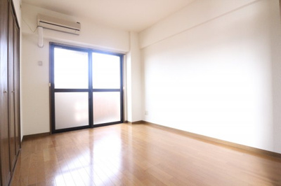 【寝室】 | ブルーラグーン