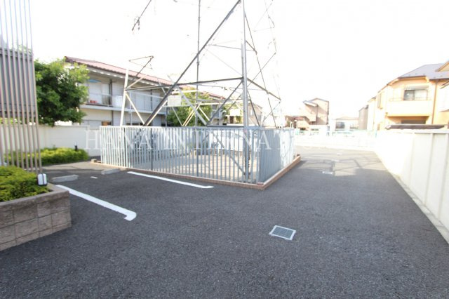 トリトンの駐車場