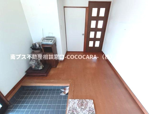 南アルプス市山寺　３LDK　中古住宅のエントランス|広いエントランスなのでうれしいですね☆