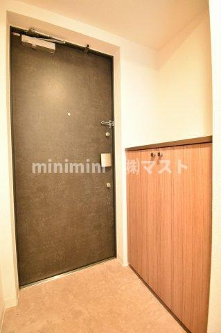 ロイヤルレジデンス梅田FRONTの玄関