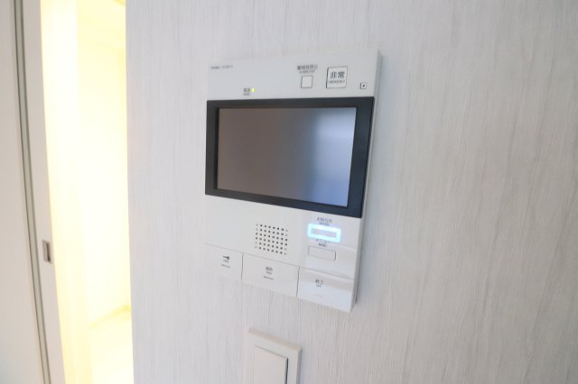 ラティエラ武蔵小杉のセキュリティ|別部屋の参考写真です。