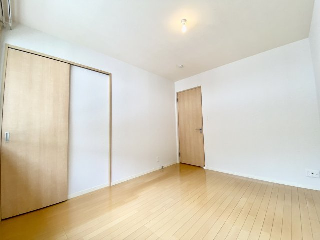 【洋室】 | シャーメゾン大野中