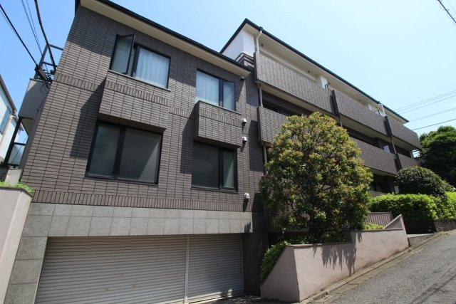 グランドゥール祐天寺の外観