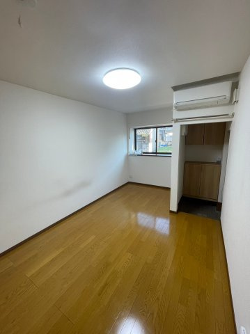 仲介手数料0円！！ションテ・ファオン・エスパスの居間・リビング