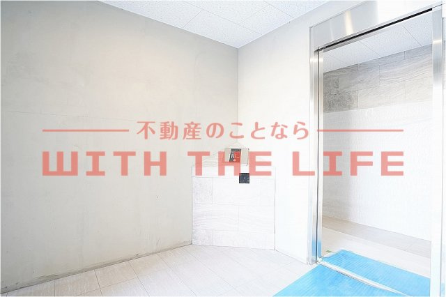 Maisonアマファソン【キャッシュバック対象物件】のエントランス|建物の内部です