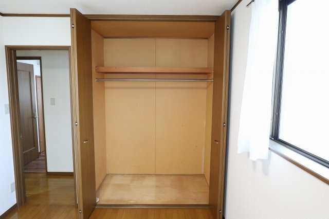 中神貸家の収納