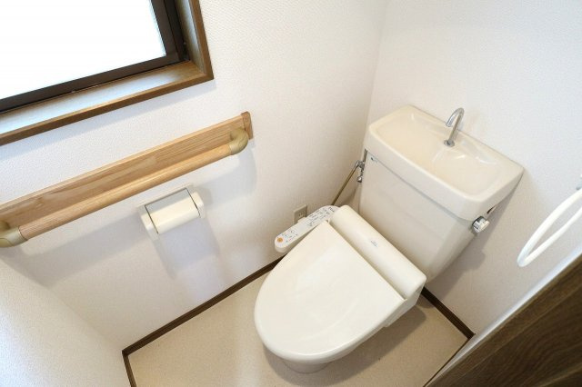 中神貸家のトイレ