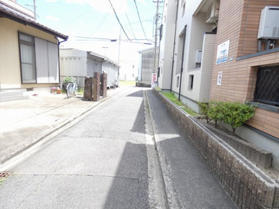 【周辺】 | アリビラ名西