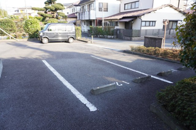 【駐車場】 | メゾンクレール B