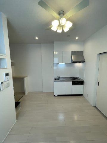 仲介手数料0円！！クリアスの居間・リビング