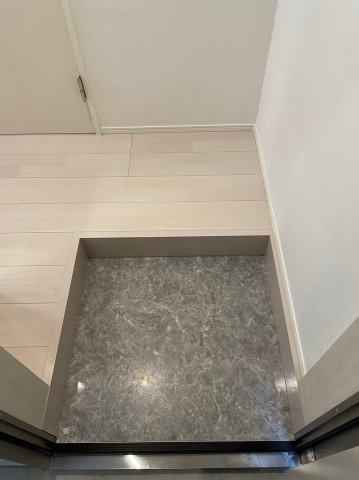 仲介手数料0円！！クリアスの玄関