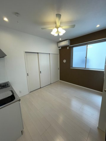 仲介手数料0円！！クリアスの居間・リビング