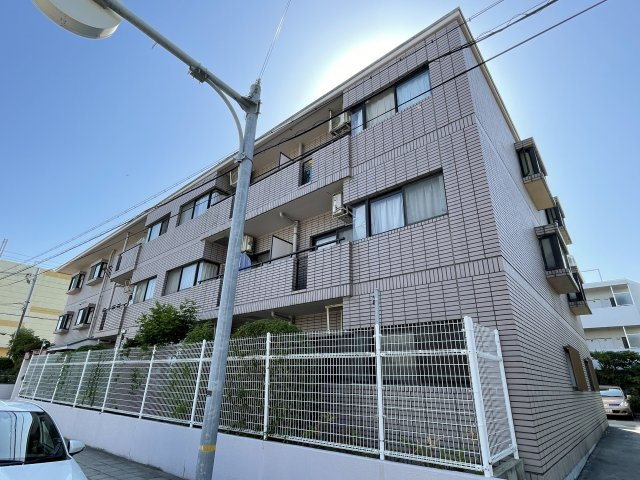 西宮市甲子園七番町の賃貸マンションの外観