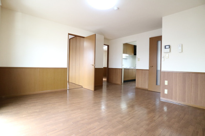 【居間・リビング】 | キングスコートB棟