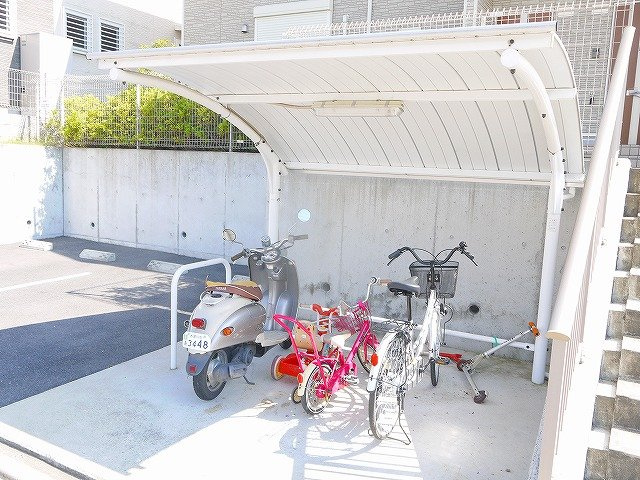 メゾン梅美のその他共用部分|駐輪場です