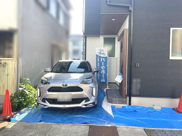 高知市桜井町2丁目　新築住宅の駐車場