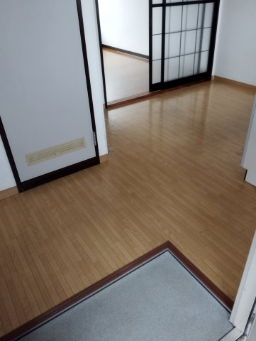 コーポ雅の居間・リビング