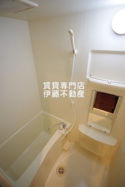 アルバ志賀本通の浴室