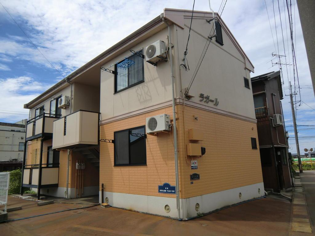ラガールの外観