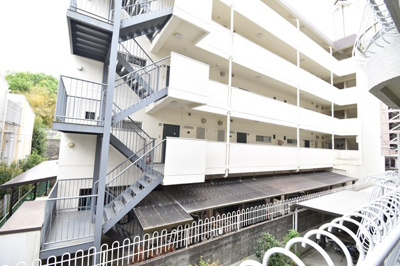 【展望】 | 新南千里マンション | 物件を比較検討したいお客様には、「物件比較見学プラン」をご用意しております。こちらの物件だけでなく、お客様の希望に沿った物件を、いくつかまとめてご案内させて頂きます。