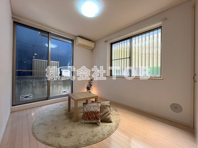 【居間・リビング】 | エスト高井戸 | 洋室5.1帖