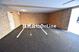 【駐車場】