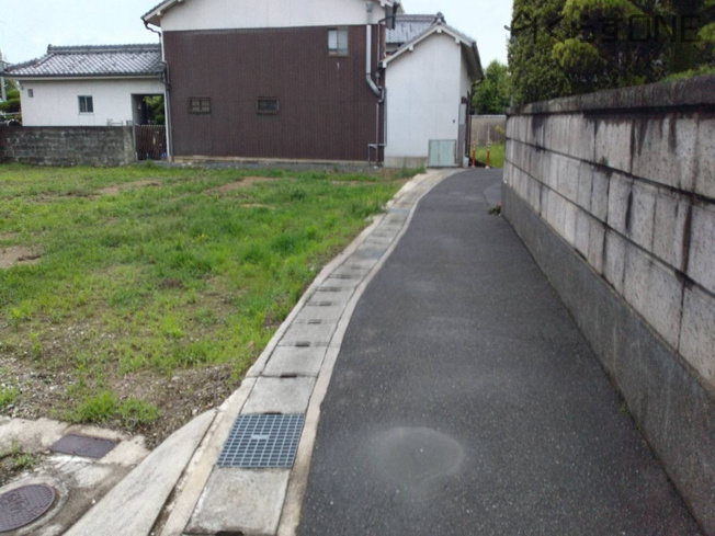 【前面道路含む現地写真】 | 姫路市四郷町東阿保／売土地