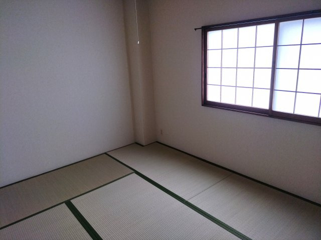 北園マンションの和室|玄関近く　６畳