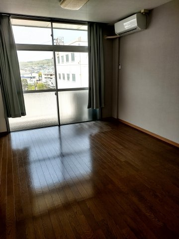 北園マンションの居間・リビング