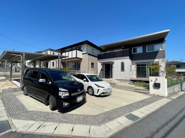 長久手市前熊一ノ井戸建の前面道路含む現地写真|外観4