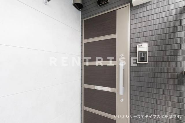 一宮市木曽川町黒田字酉新田西ノ切のアパートのエントランス|エントランス