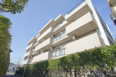全戸南向きのマンションです。