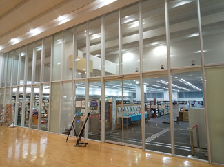 江戸川区立篠崎図書館まで270ｍ