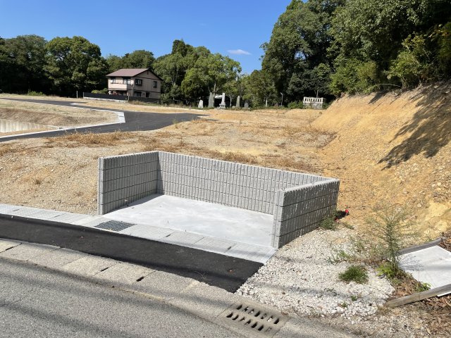 三木市本町2丁目　13区画の外観|①号地：855万円/②号地：887万円/⑤号地：864万円/⑦号地：841万円/⑩号地：190.02㎡・921万円/⑪号地：700万円/⑫号地：773万円/⑬号地：732万円
