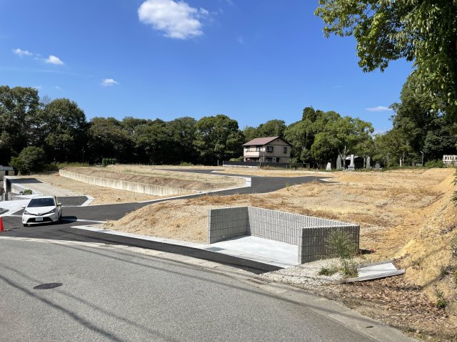 三木市本町2丁目　13区画の外観|①号地：855万円/②号地：887万円/⑤号地：864万円/⑦号地：841万円/⑩号地：190.02㎡・921万円/⑪号地：700万円/⑫号地：773万円/⑬号地：732万円
