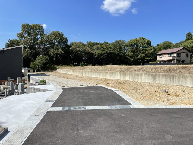 三木市本町2丁目　13区画の外観|①号地：855万円/②号地：887万円/⑤号地：864万円/⑦号地：841万円/⑩号地：190.02㎡・921万円/⑪号地：700万円/⑫号地：773万円/⑬号地：732万円
