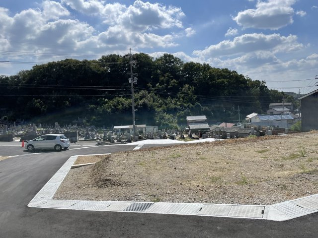 三木市本町2丁目　13区画の外観|①号地：855万円/②号地：887万円/⑤号地：864万円/⑦号地：841万円/⑩号地：190.02㎡・921万円/⑪号地：700万円/⑫号地：773万円/⑬号地：732万円
