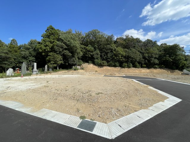 三木市本町2丁目　13区画の外観|①号地：855万円/②号地：887万円/⑤号地：864万円/⑦号地：841万円/⑩号地：190.02㎡・921万円/⑪号地：700万円/⑫号地：773万円/⑬号地：732万円
