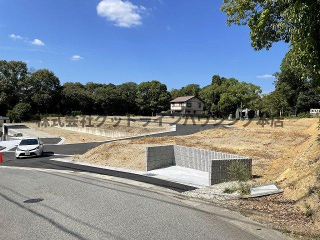 三木市本町2丁目　5号地　13区画の土地図＋建物プラン例