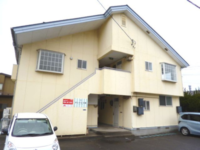 【外観】 | サンパレス泉 | 三角屋根のアパートです♪