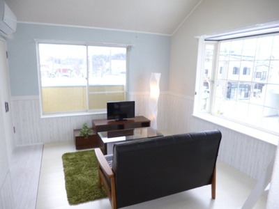 【洋室】 | サンパレス泉 | 出窓で採光が取れますね♪