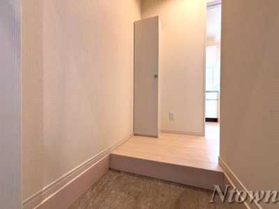 【玄関】 | Grandtic Castle | ゆったりとした玄関です