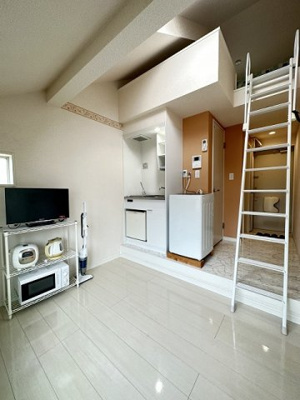 【寝室】 | ユナイト東白楽マリオット・オペラ | 洋室5.5帖☆ロフトスペースがあります♪荷物をたっぷり収納できてお部屋がすっきり片付きます！