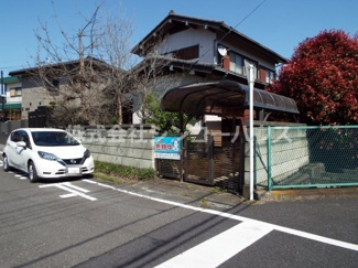 【前面道路含む現地写真】 | 前面道路は幅員約6.5mあります。