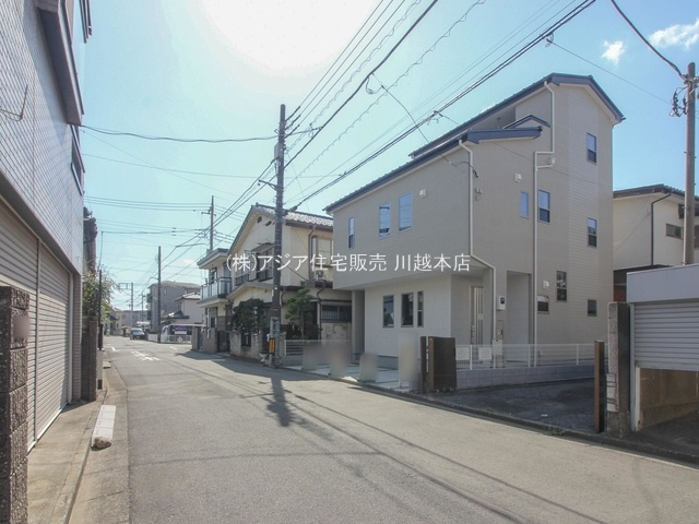 川越市砂新田R4-A　新築戸建の前面道路含む現地写真|東側6.0ｍ公道