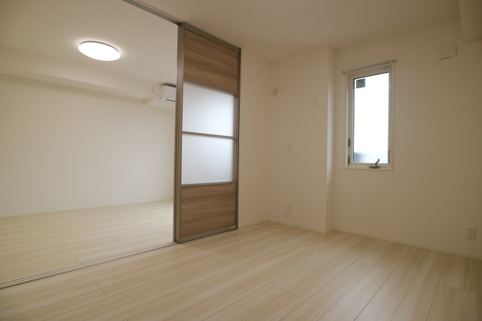 ルートサンヨウの子供部屋