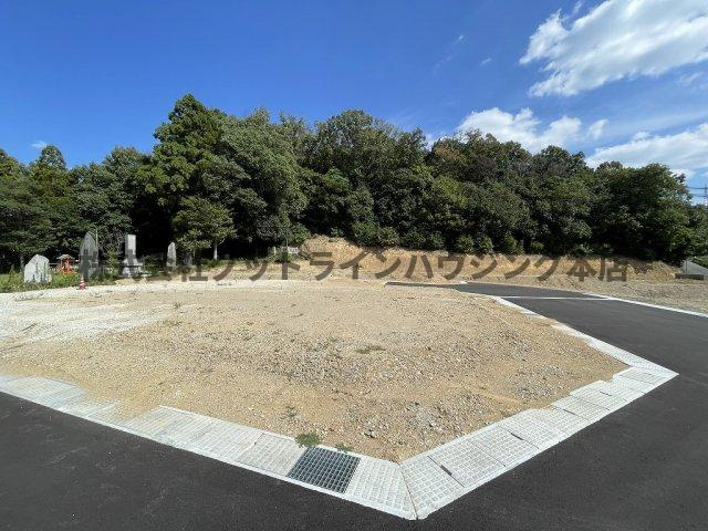 三木市本町2丁目　11号地　13区画の外観