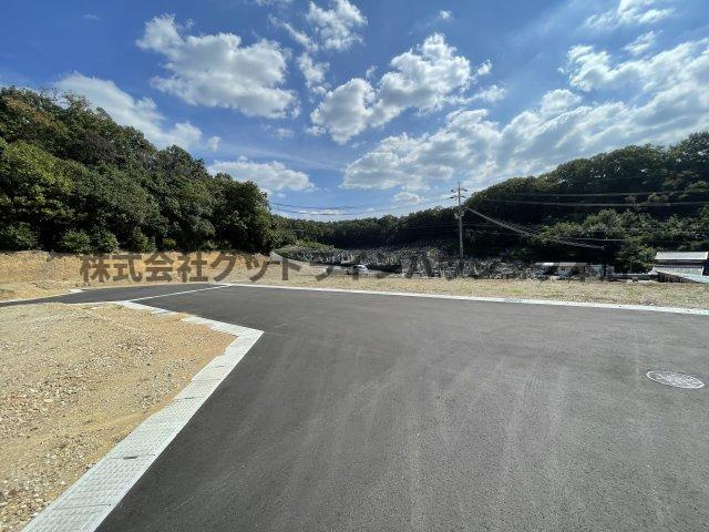 三木市本町2丁目　11号地　13区画の外観