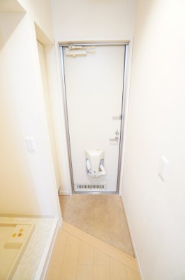 【玄関】 | COZYVILLA | ※同物件・同タイプの写真です。