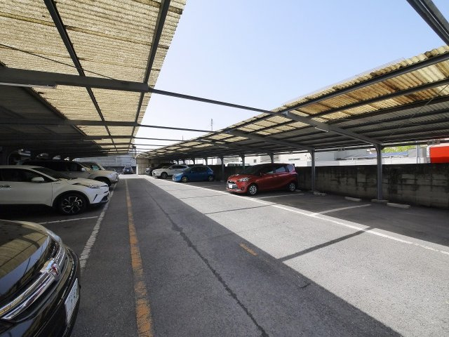 北室パーキングの駐車場